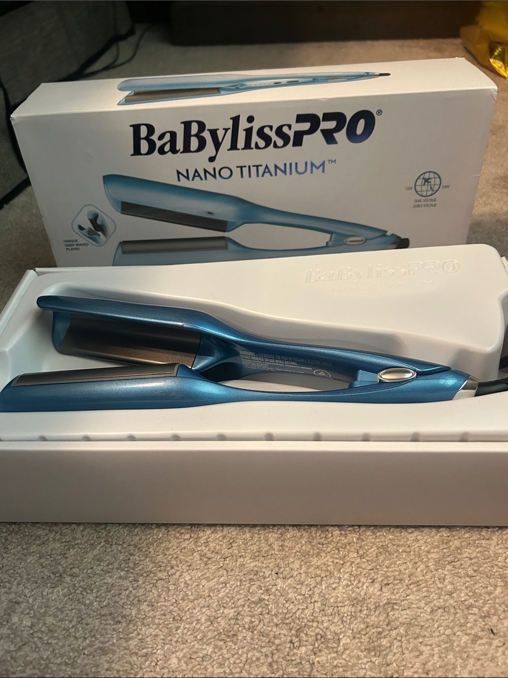 BaBylissPRO Nano Titanium Hair Straightener - Metallic Light Blue